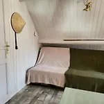 Maison De Bord De